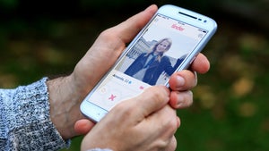 114.000 Matches auf Tinder: Das passiert in einer Minute im Internet