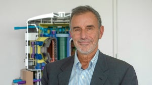 Kernfusion der Superlative: Warum der Generaldirektor den ITER als „einzigartigen Ort” sieht